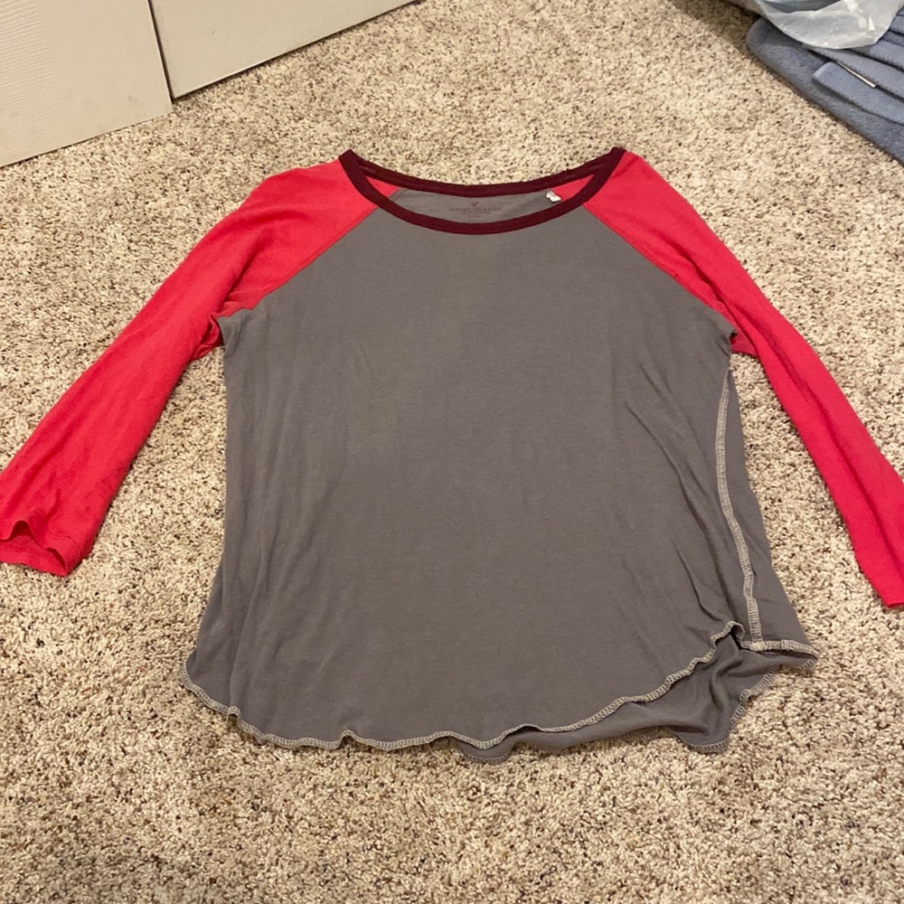 American Eagle three quarter length shirt